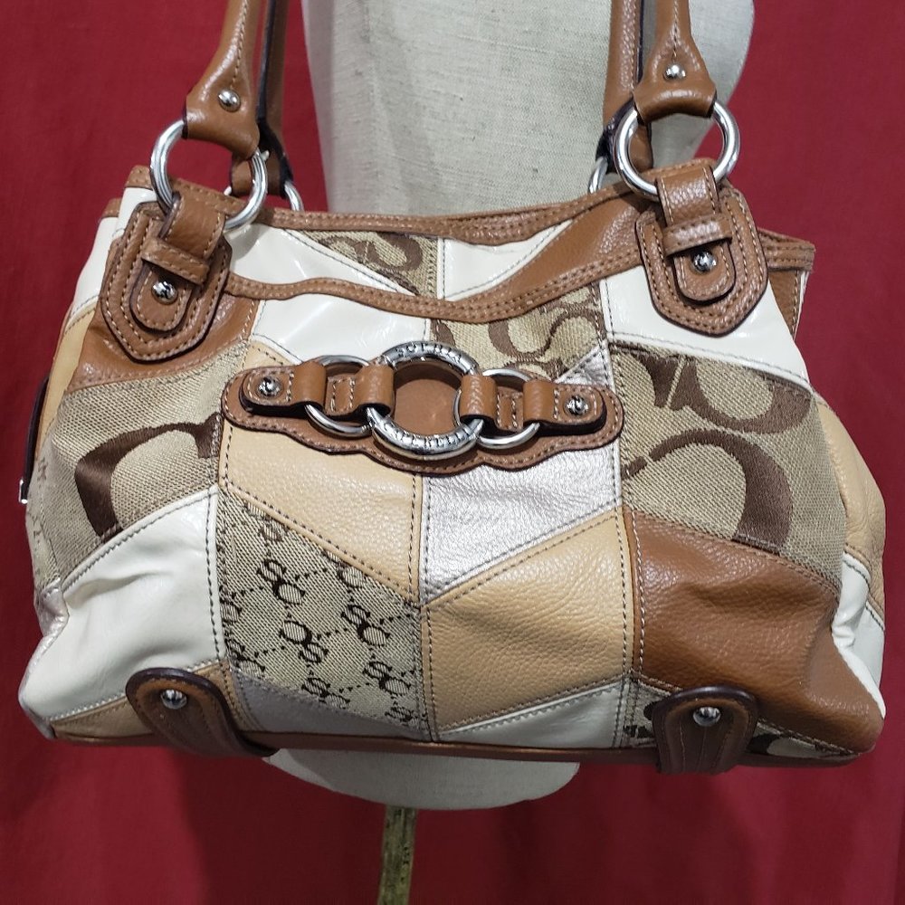 Sophia Caperelli Beige Leather signature Bag